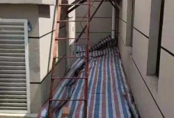 漏水物业爆料视频,小区漏水问题频发，业主生活受影响