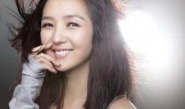 娱乐爆料何洁简介视频,揭秘娱乐爆料背后的真实人生