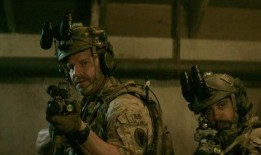 突袭在线观看免费观看,惊心动魄的极限对决！